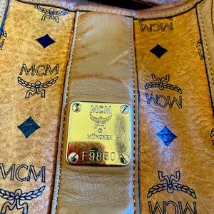 Sold MCM Liz Medium Reversible Visetos Shopper Tote Bag “ No Pouch” USED